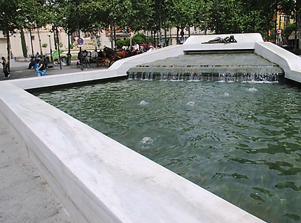 Fontaine moderne Généración del 27