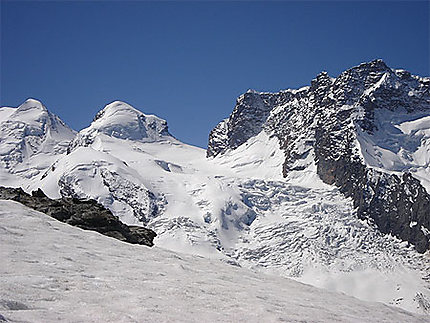 Castor (4 223 m) et Pollux (4 092 m)