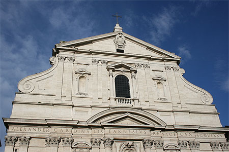 Façade de l'église du Saint Nom de Jésus Façade de l'église du Saint Nom de Jésus