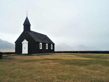 L'église noire de Budir