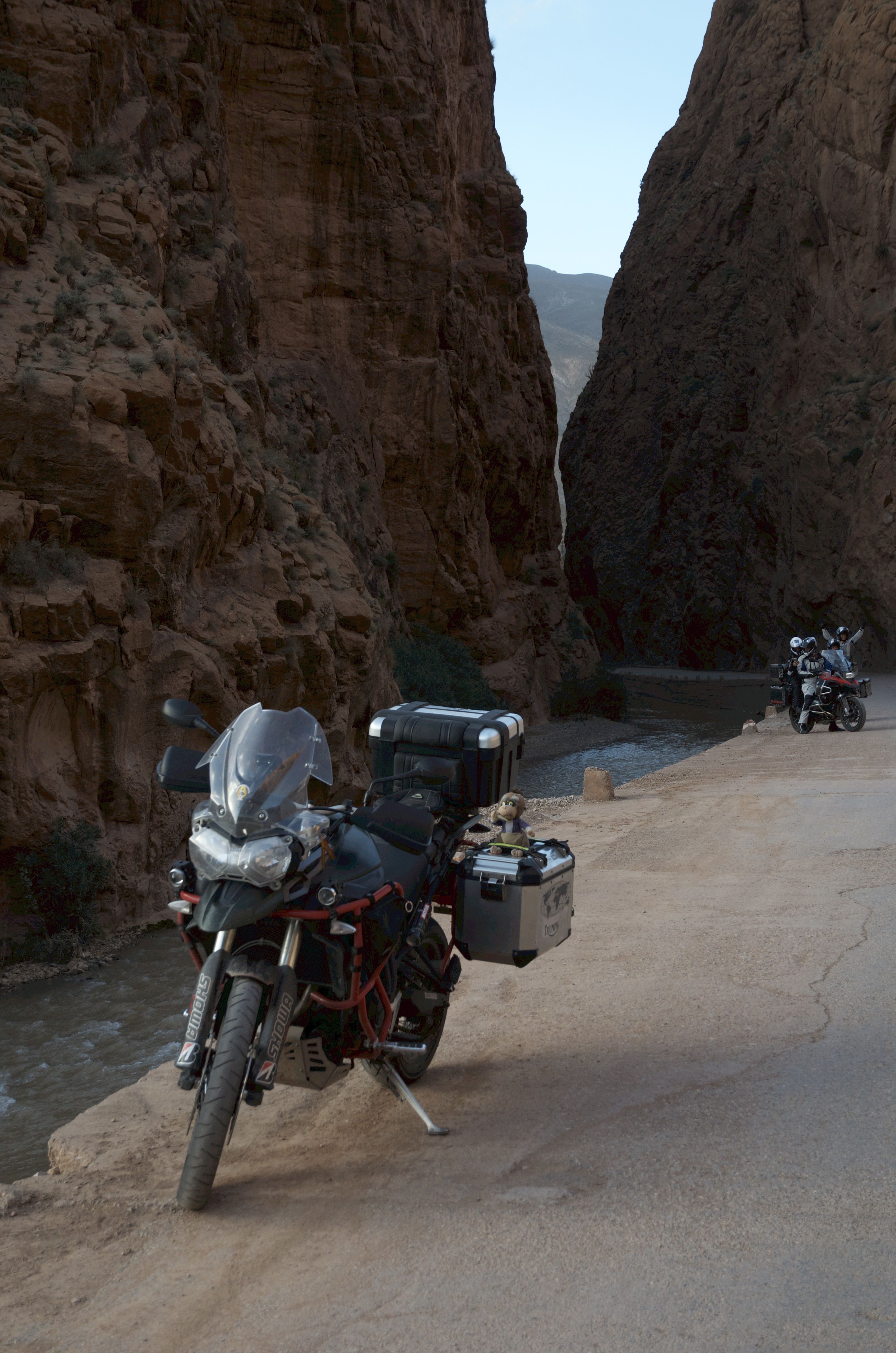 Road trip moto dans les gorges du Dadès, Maroc