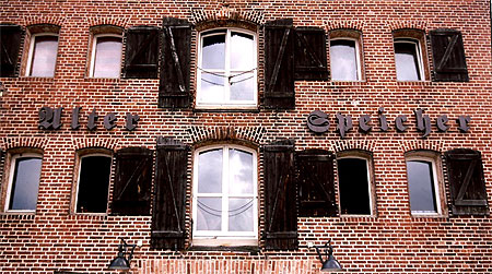 Alter Speicher (le vieil entrepôt) Alter Speicher (le vieil entrepôt)