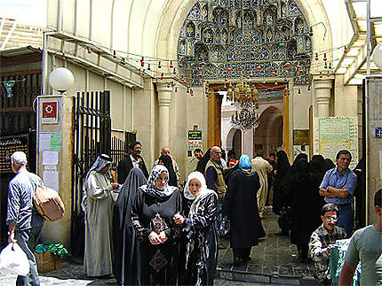 Entrée de la mosquée Sayyidah Ruqayya