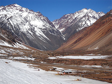 Les Andes, vallée de Los Penitentes Les Andes, vallée de Los Penitentes