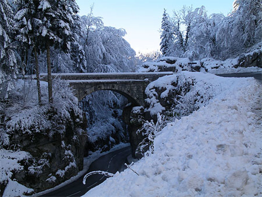 Pont de pierre chave