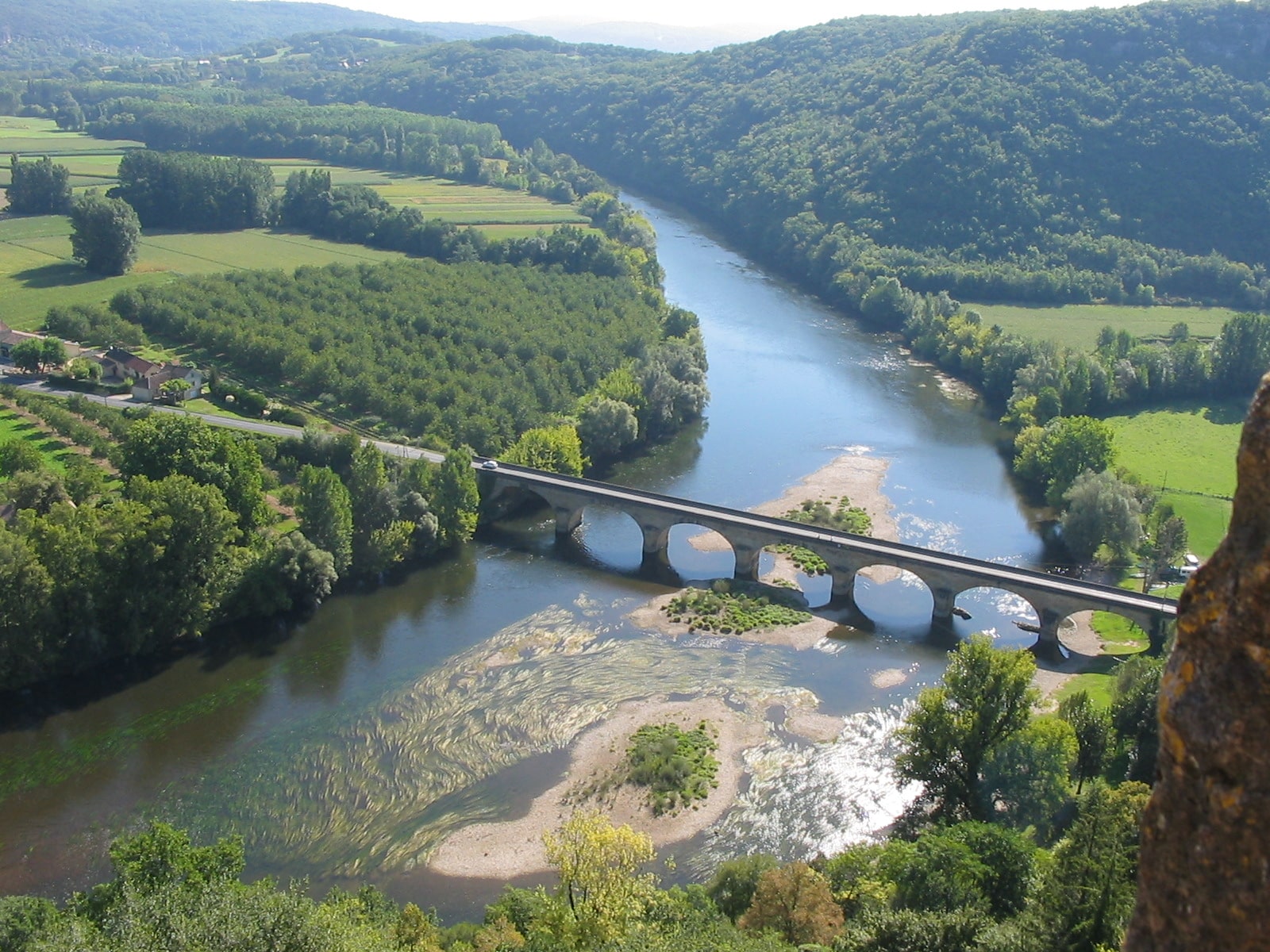 La Dordogne vue du Château de Castelnaud La Dordogne vue du Château de Castelnaud