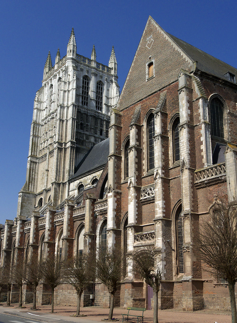 Collégiale St-Pierre, Aire-sur-la-Lys