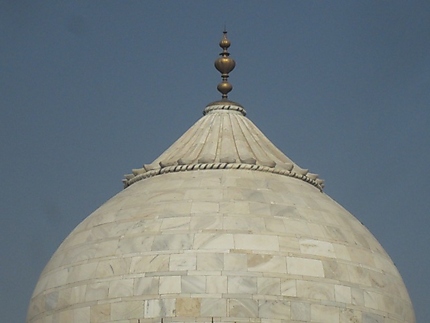 Le dôme central du Taj Mahal