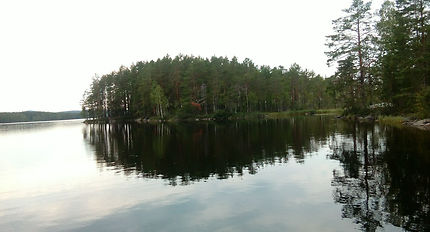 Lac du village de Korsa, Darnala, Suède