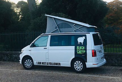 Voyager en Bretagne en Combi VW - Les Routes Buissonnières