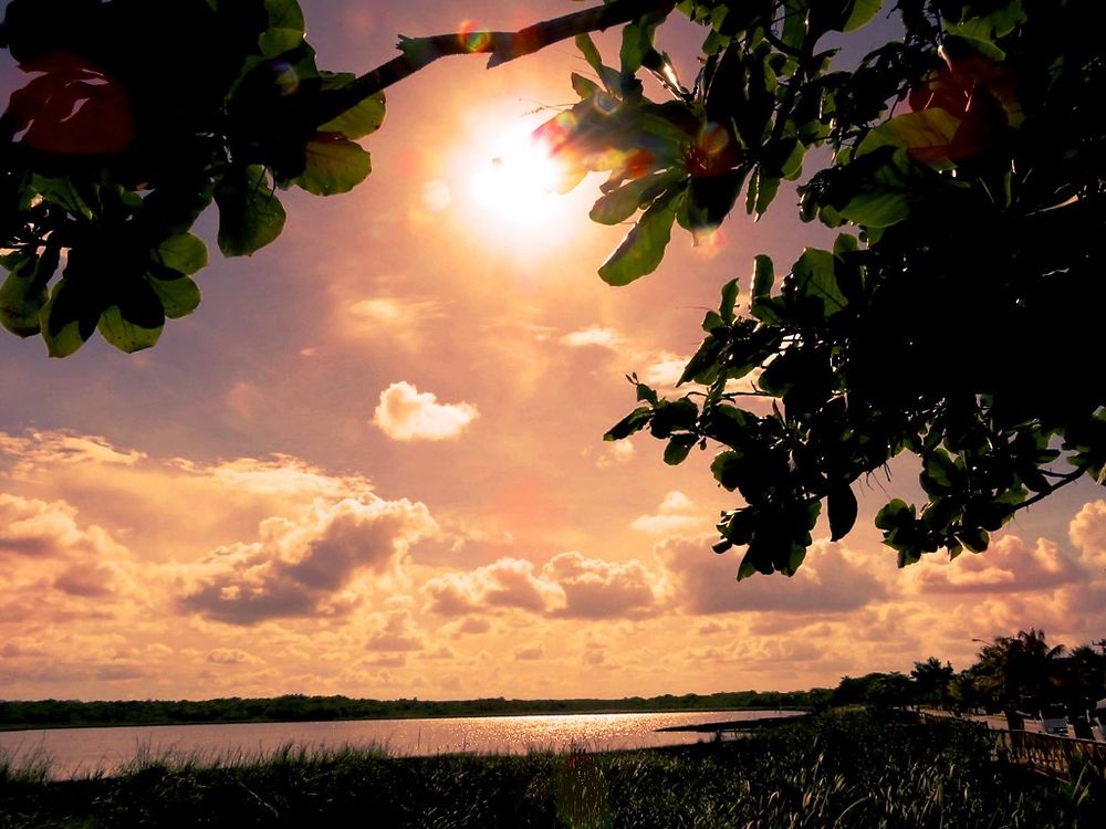 Coucher de soleil au Lac de Coba