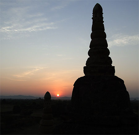 Coucher de soleil sur Bagan Coucher de soleil sur Bagan