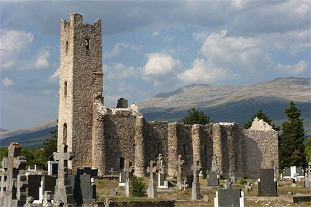 L'église Saint Sauveur à Cétina