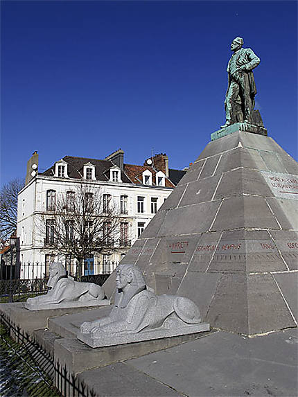 Monument à Mariette