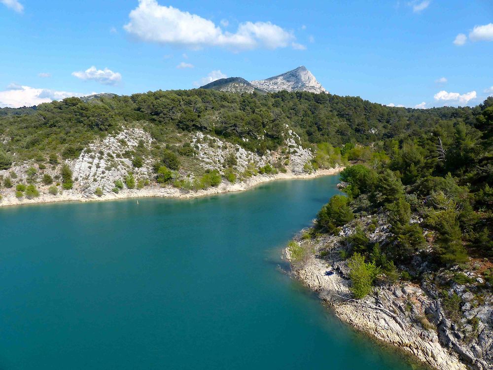 Lac de Bimont et la Sainte Victoire