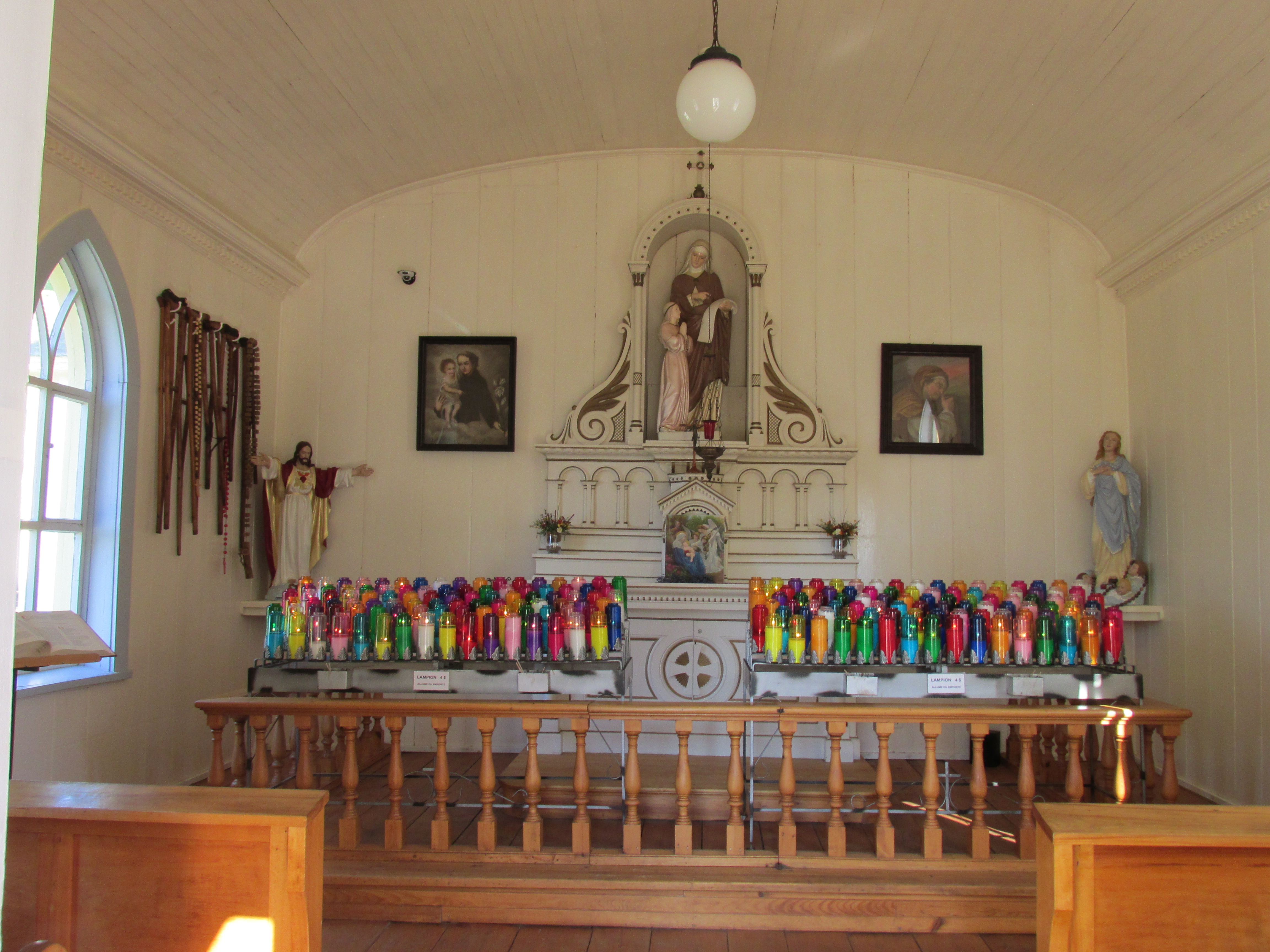 Chapelle Ste-Anne-du-Bocage à Caraquet Chapelle Ste-Anne-du-Bocage à Caraquet