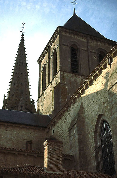 L'église Saint Laurent L'église Saint Laurent