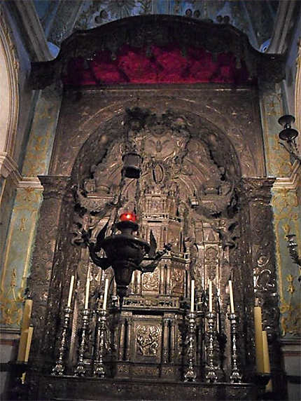 L'autel de la cathédrale