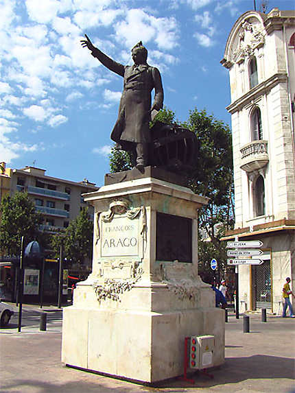 Statue d'Arago