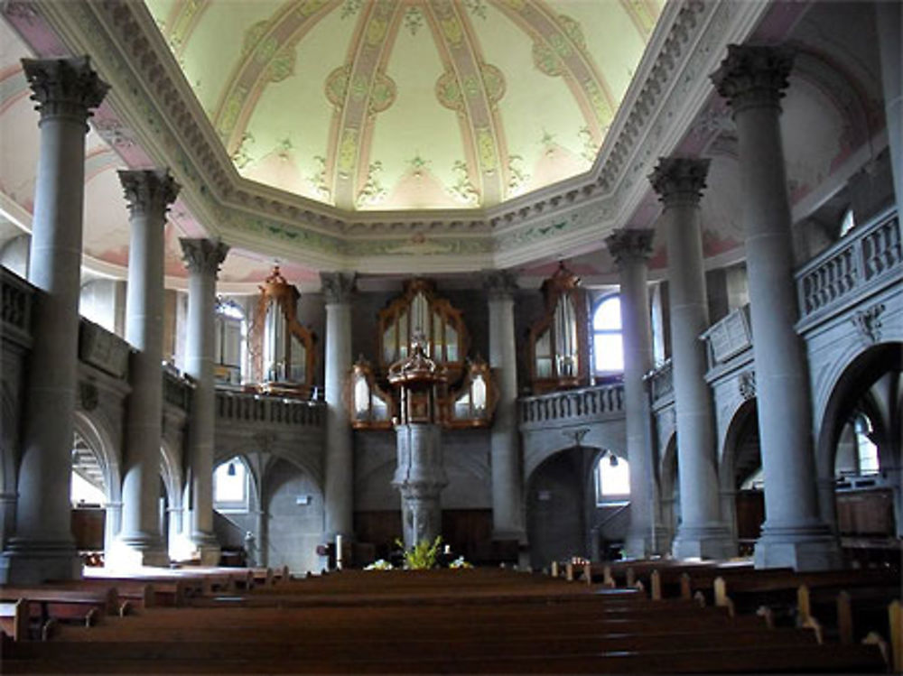 Intérieur de l'église