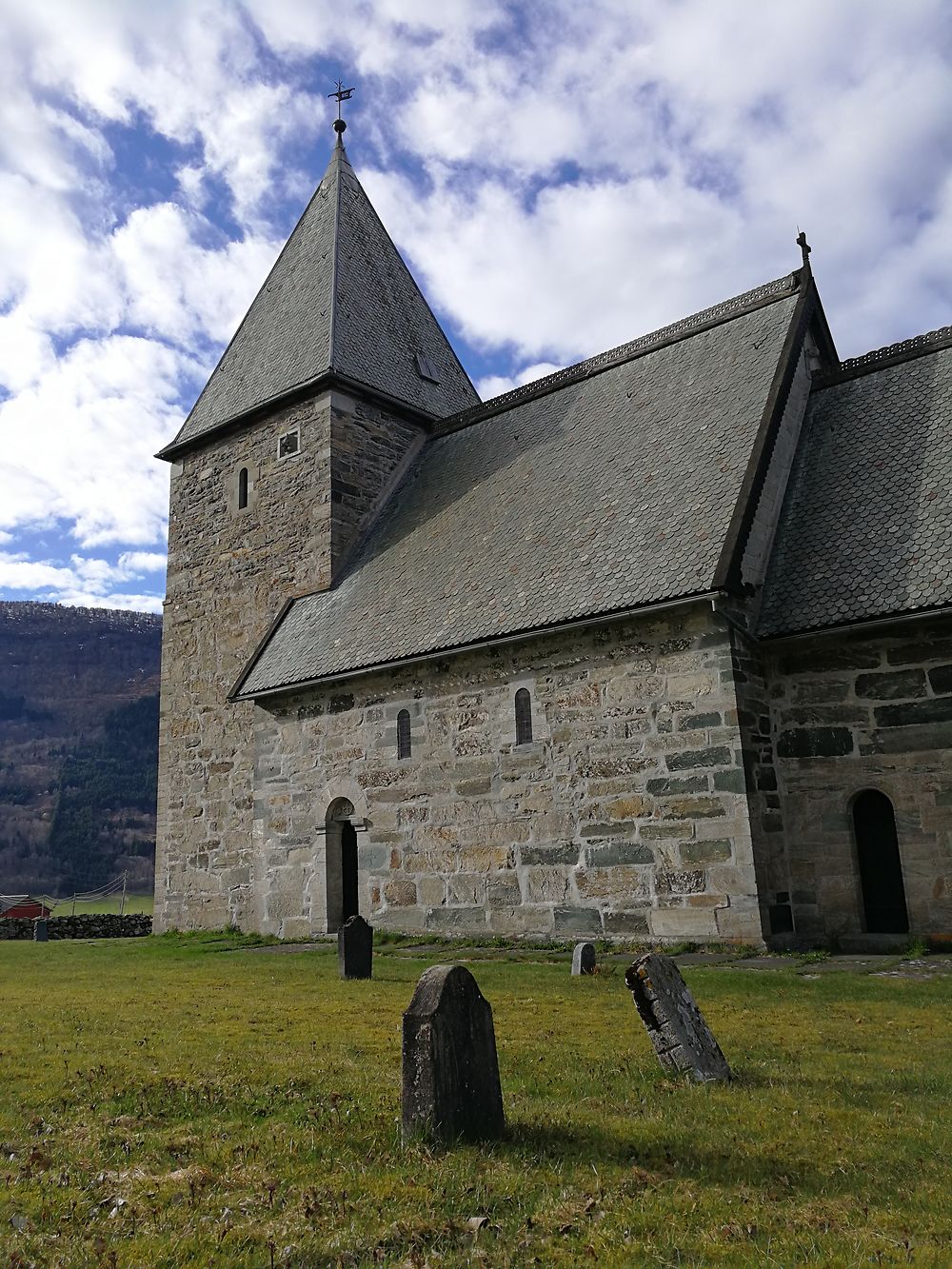 L'église en pierre de Vik 