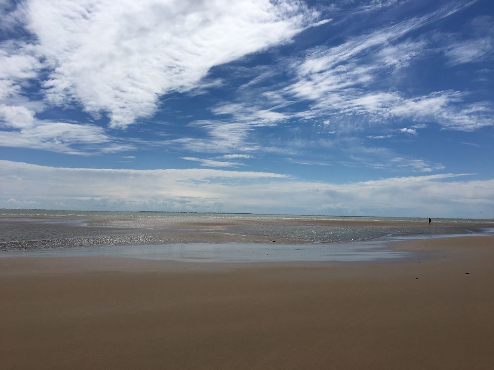 Plage déserte à La Tranche-sur-Mer