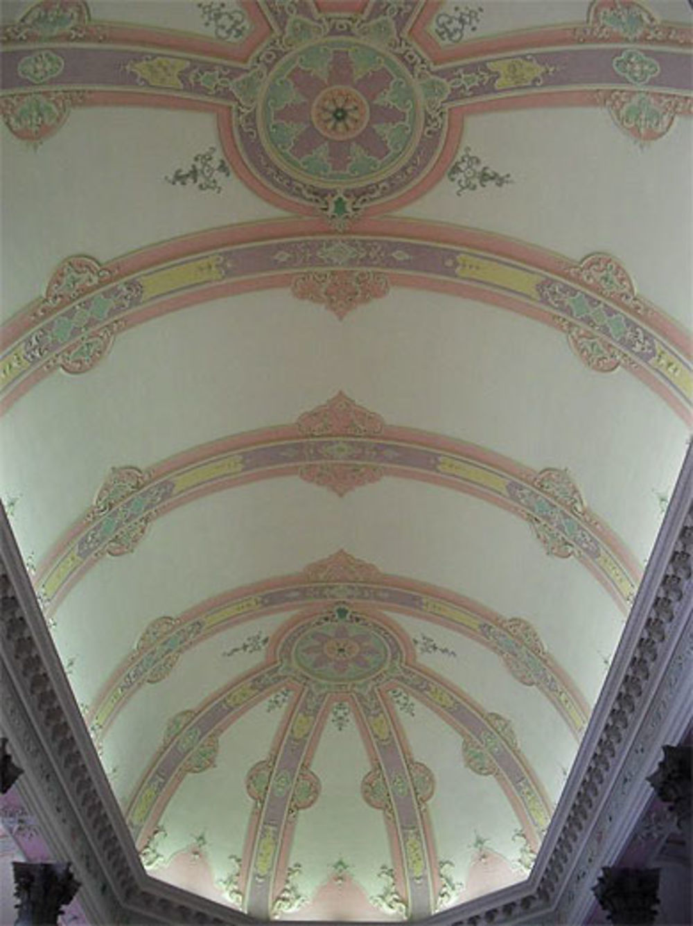 Plafond de l'église