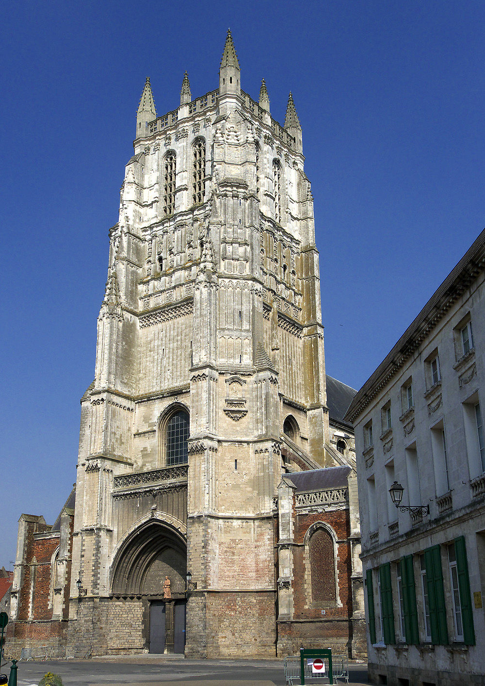 Collégiale St-Pierre, Aire-sur-la-Lys