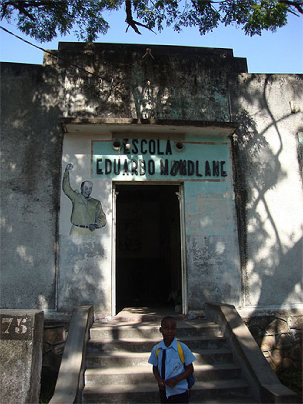 Escola Eduardo Mondlane