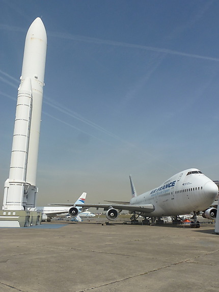Le Boeing 747 et Ariane 5