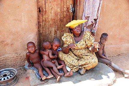 Femme Héréro et ses enfants