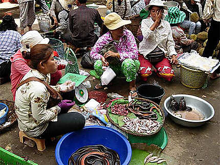 Poissonnerie au marché de Battambang