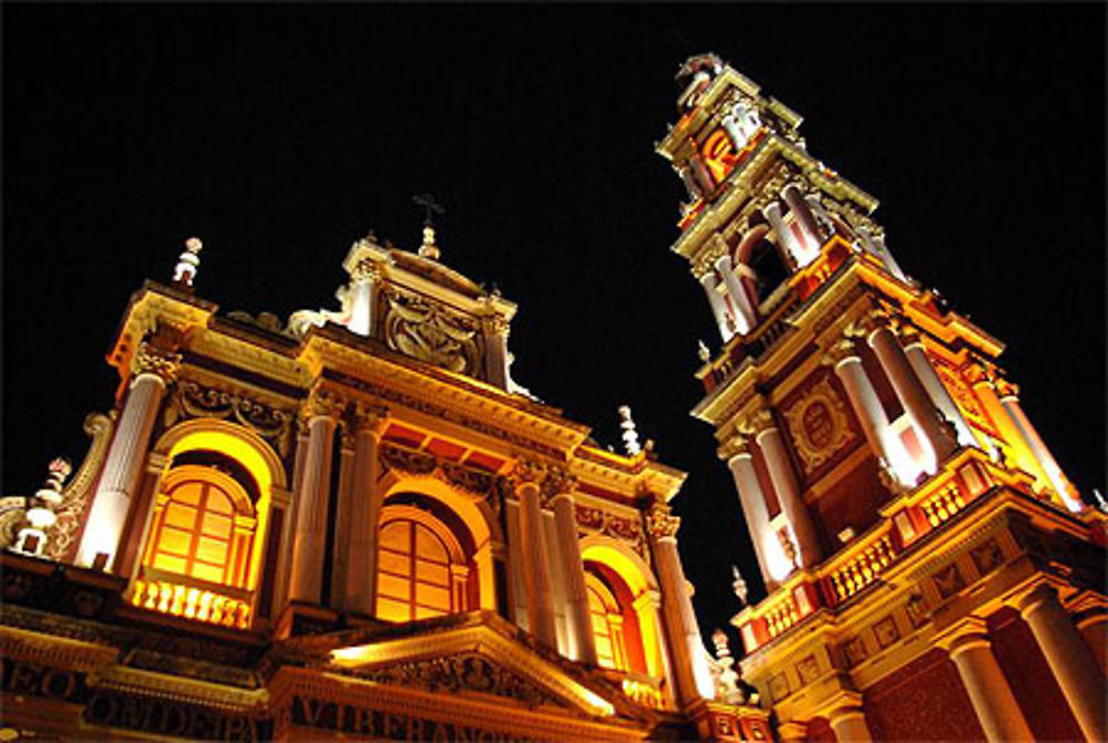 Iglesia San Francisco by night