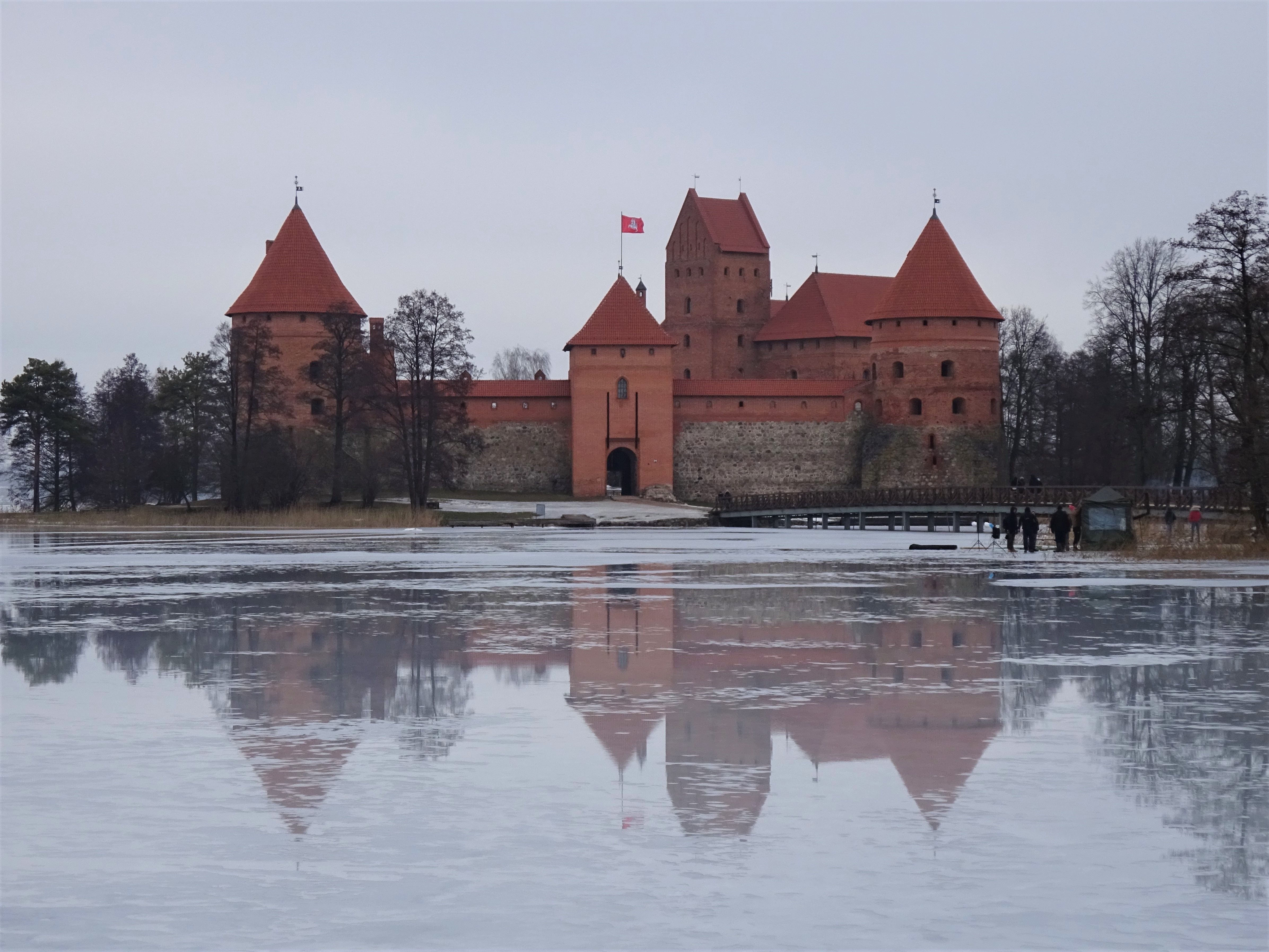 Château de Trakaï sur miroir de glace