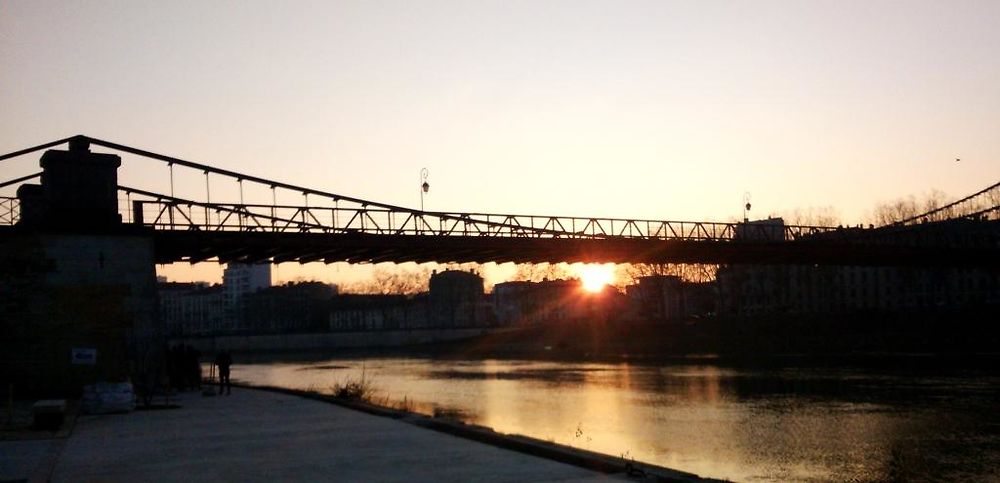 Passerelle Mazaryk au soleil couchant