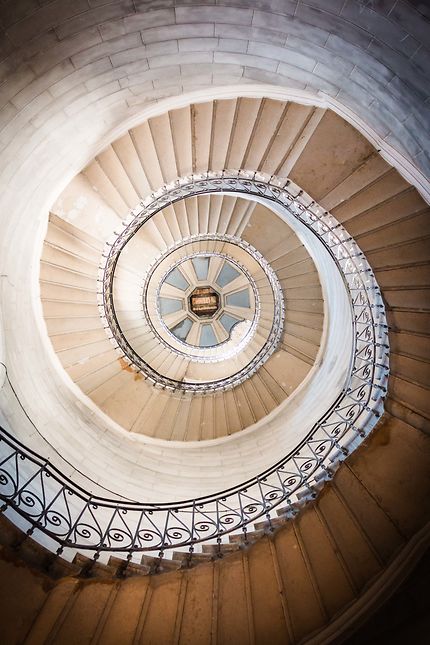 Lyon - Superbe escalier escargot ;)