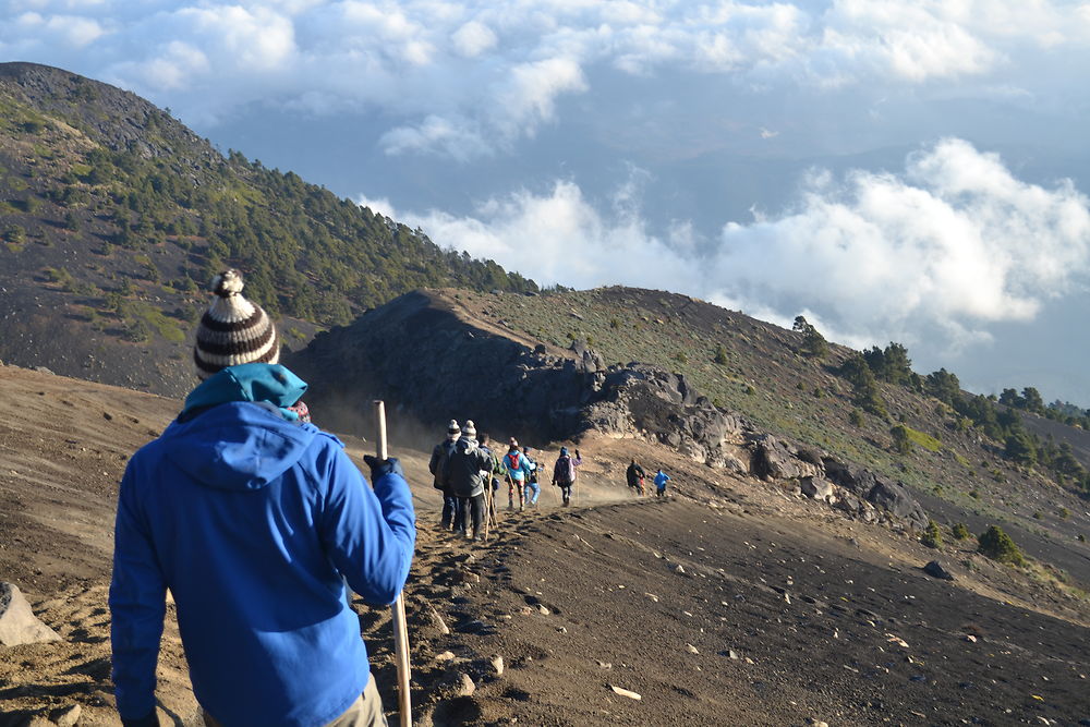 Descente de l'Acatenango après une nuit au sommet