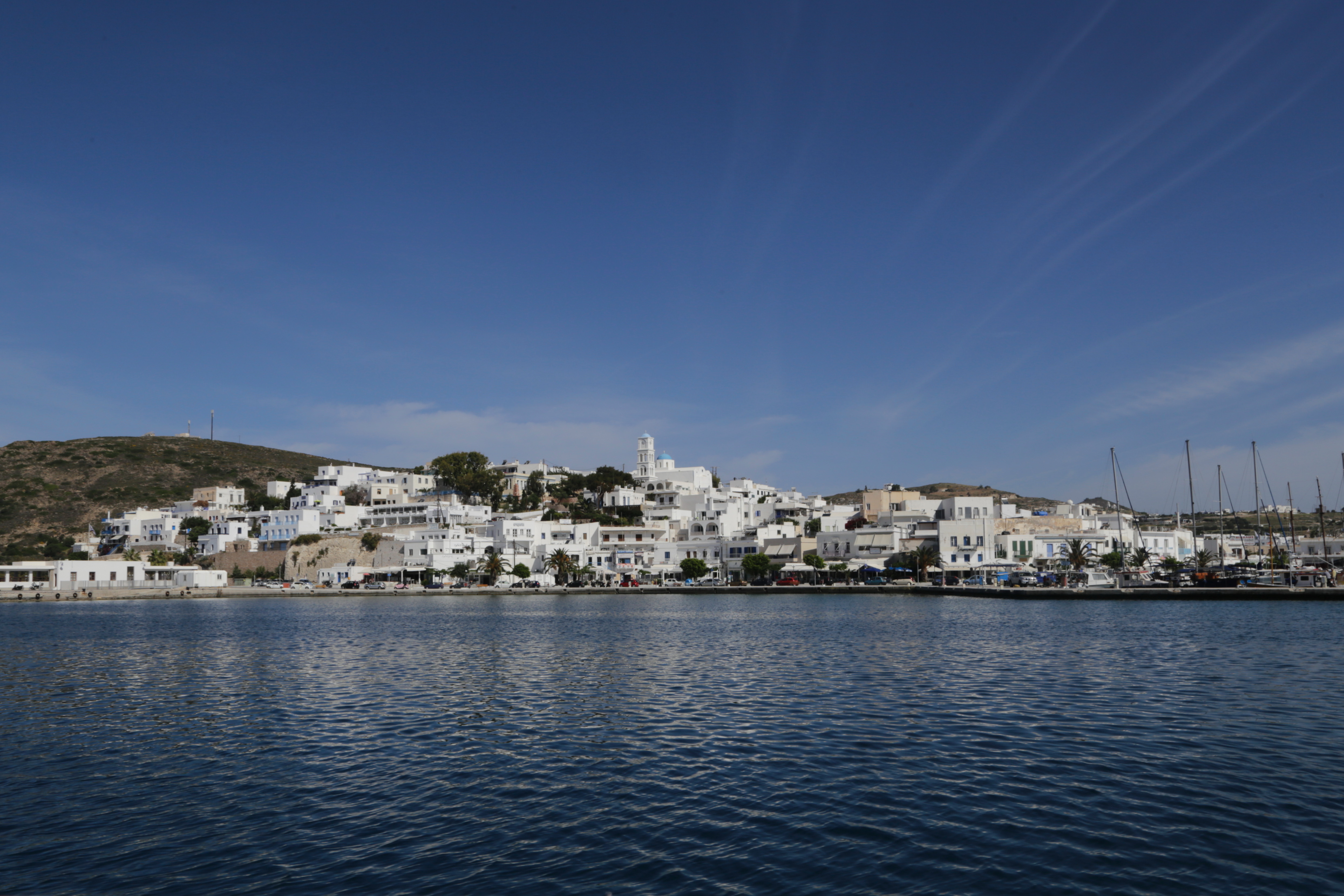 Port de Milos Port de Milos