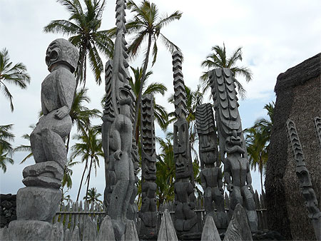 Tikis hawaïens Tikis hawaïens