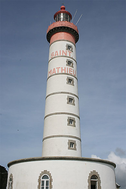 Le phare de la pointe de Saint-Mathieu