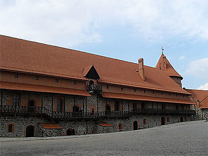 Basse-cour du château