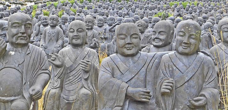 Joyeuse assemblée au parc Taiyo, Himeji, Japon