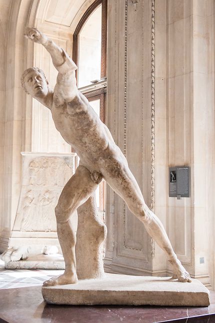 Le Louvre, Guerrier combattant