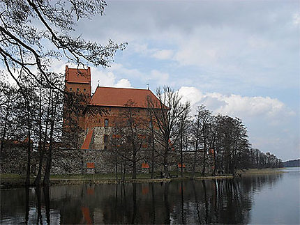 Au bord du lac de Trakai