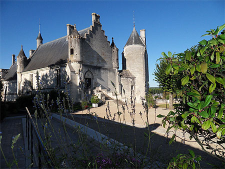 Sur les traces d'Agnès Sorel Sur les traces d'Agnès Sorel