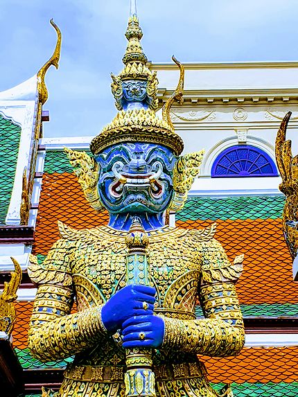 Le gardien de démon géant au Wat Phra
