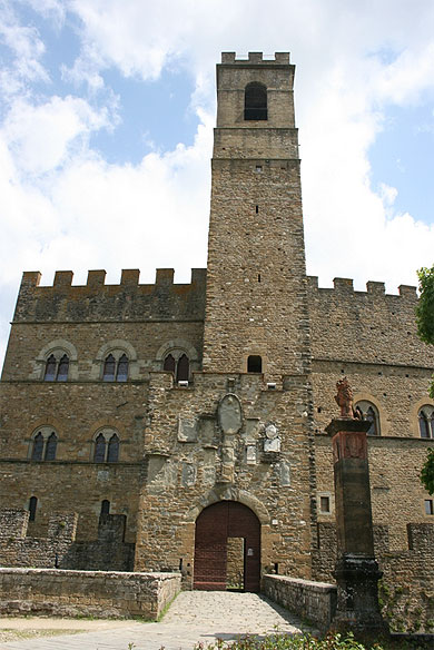 Château des comtes Guidi Château des comtes Guidi