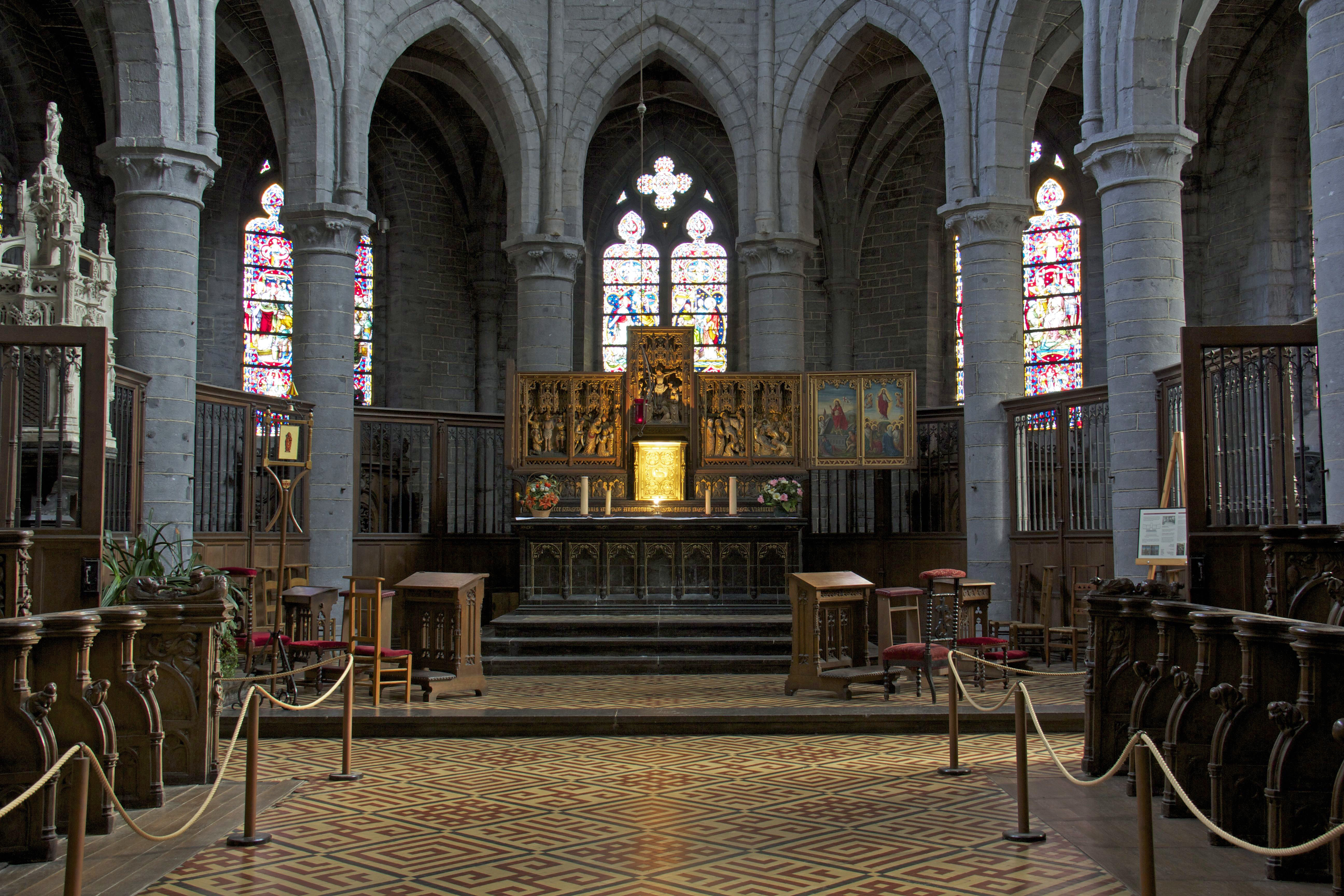 Basilique de Walcourt Basilique de Walcourt