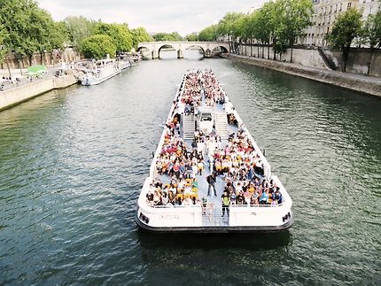 Paris, en balade sur la Seine