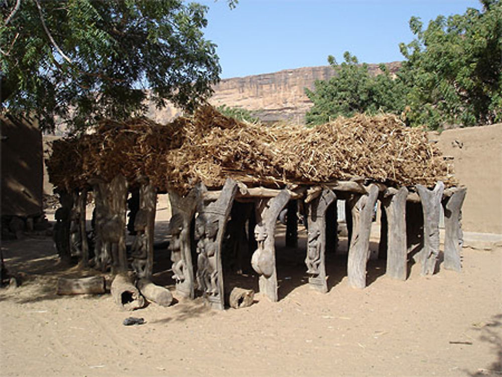 Le togouna du village de Endé